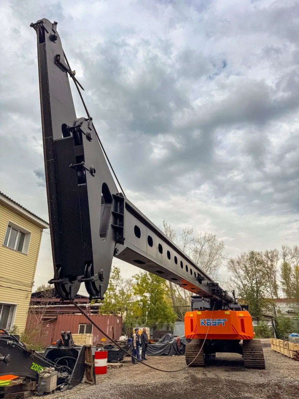 Сваебой на базе экскаватора LonKing CDM 6396