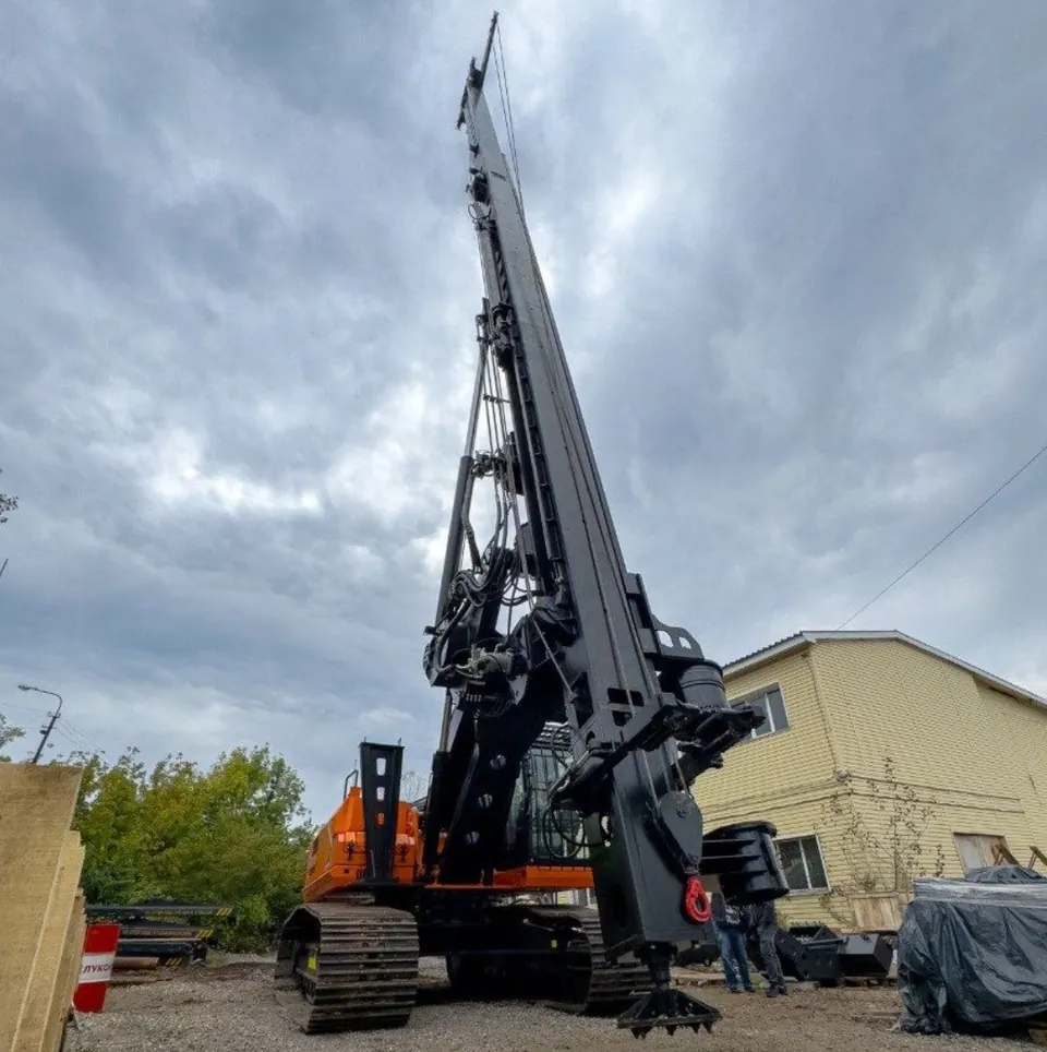 Сваебой на базе экскаватора LonKing CDM 6396