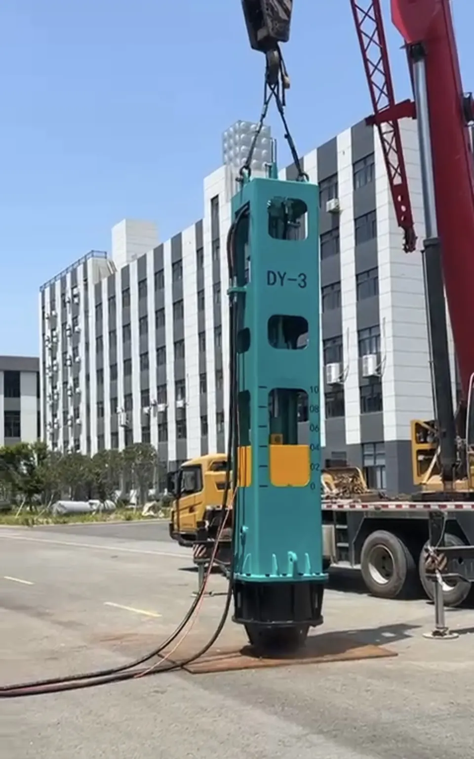 Сваебойный гидромолот DYH-3