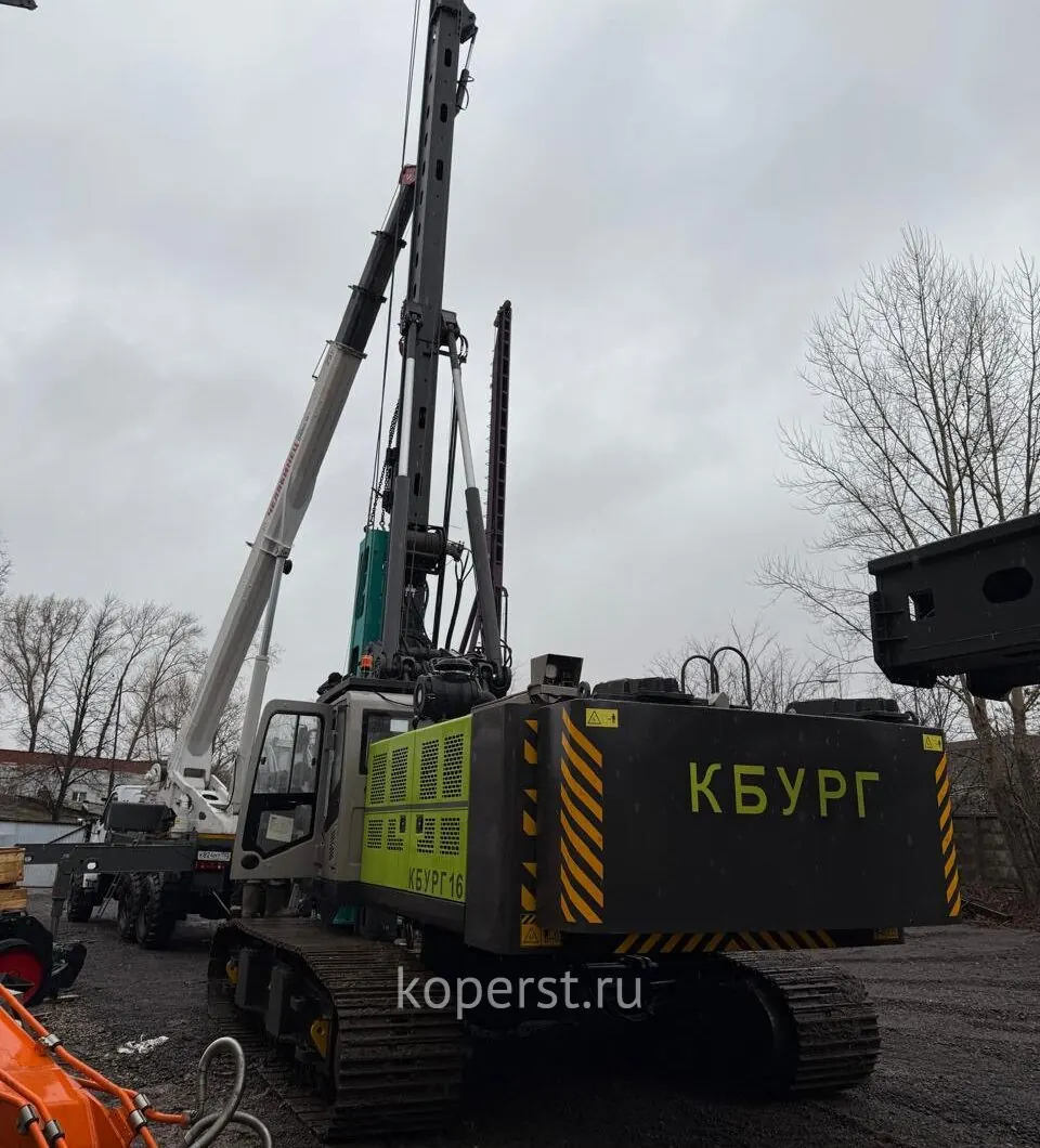 Сваебой на раздвижной гусеничной базе Zoomlion 225